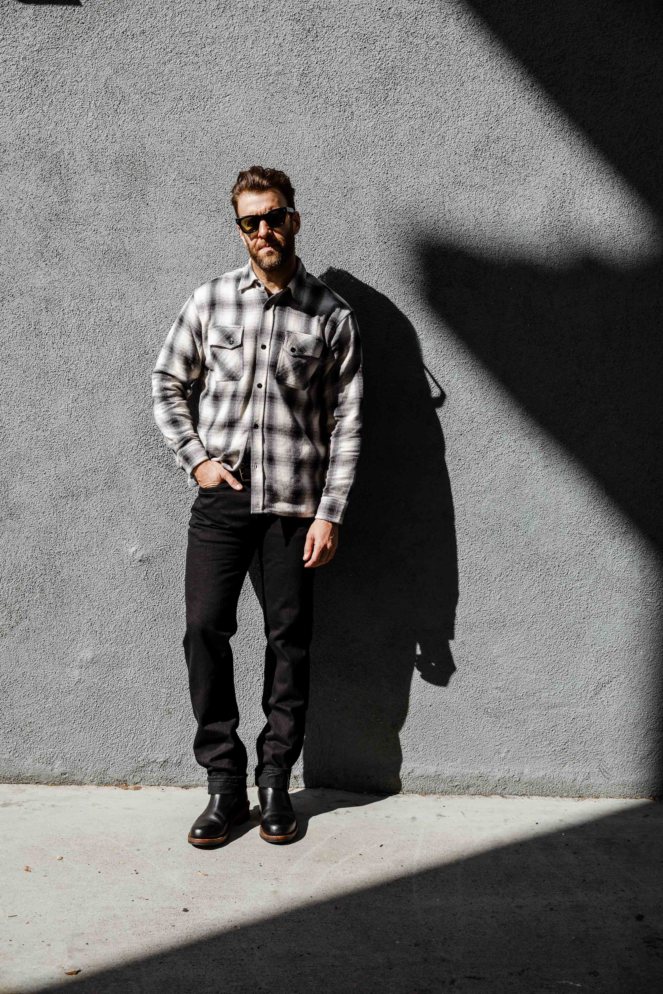 Edwin Japan - Regular Taper (AKT33) - 13.5oz Rinsed Black Selvedge