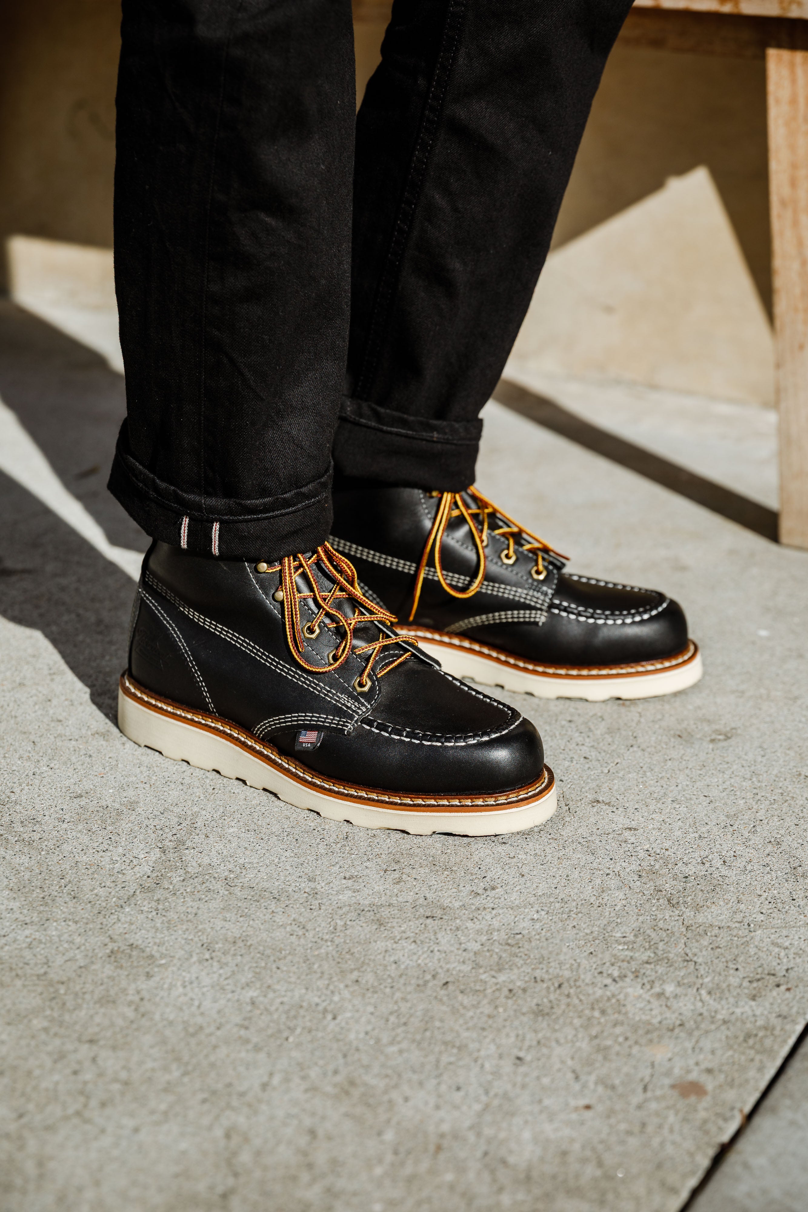 Thorogood Boots - American Heritage 6" Moc Toe - Black