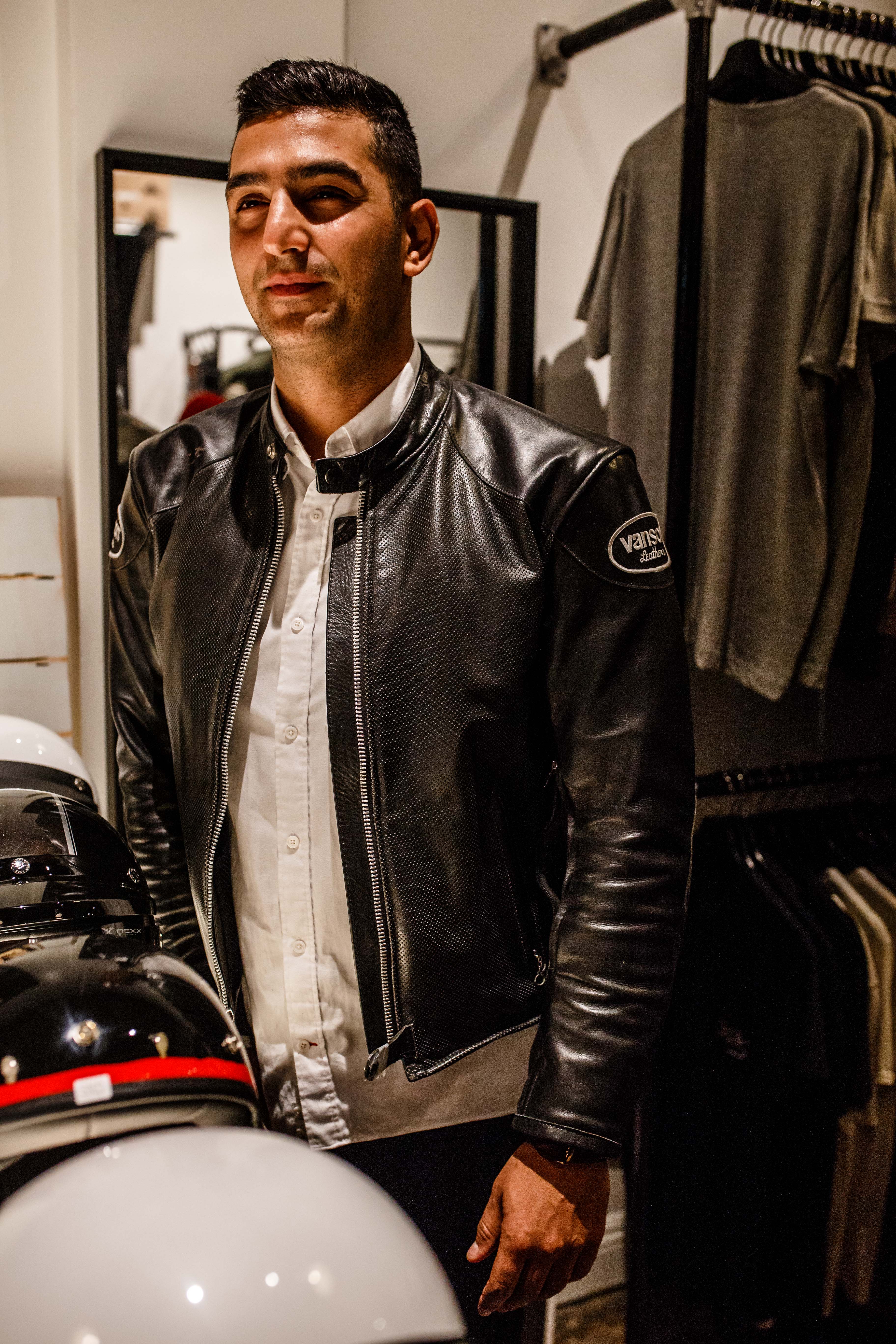 Vanson - DRAC - Perforated Z150 - Black