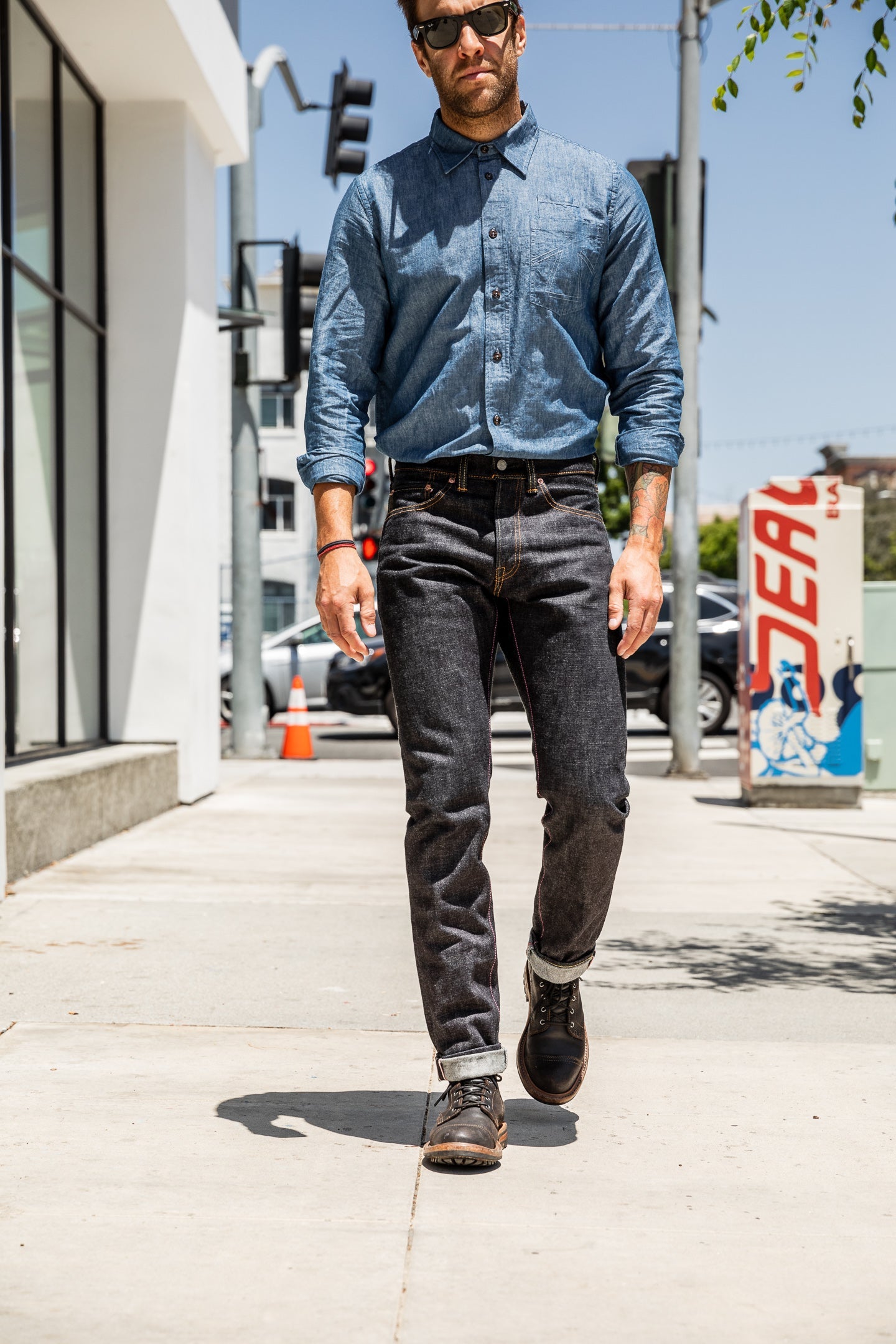 Momotaro - High Tapered - 18oz Zimbabwe w/ Battle Stripes