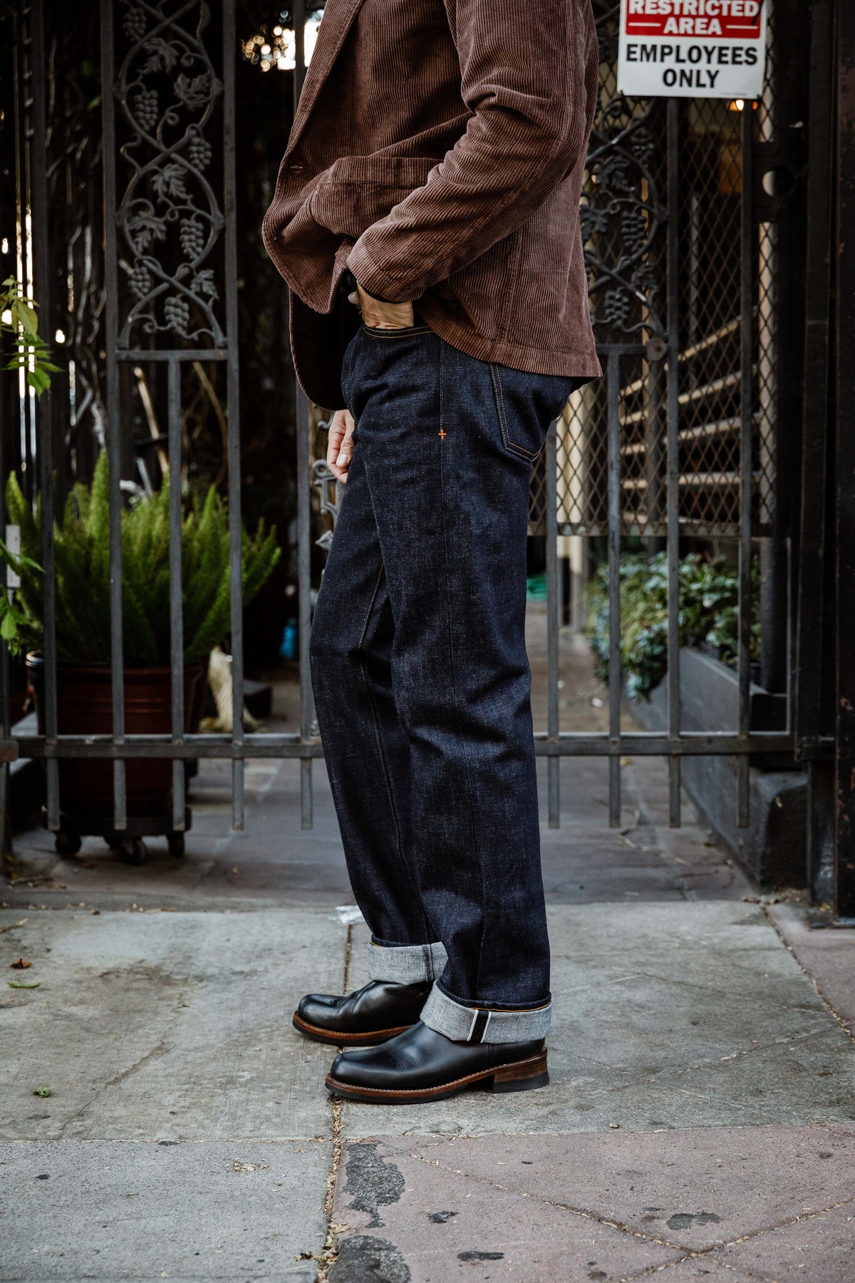 imogene + willie - Henry Relaxed Tapered - 14oz Japanese Rigid Denim