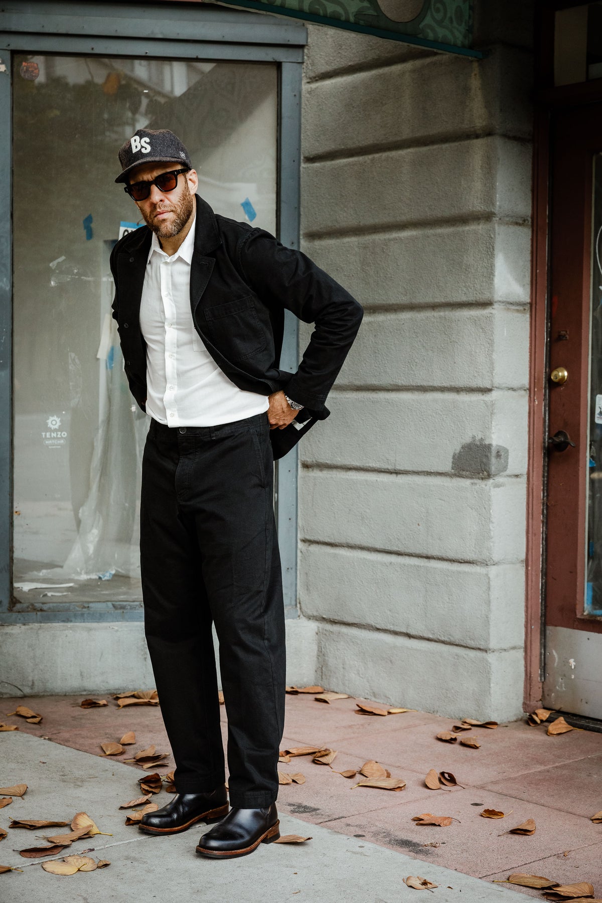 HANSEN - Trygve Loose Cut Tapered Trousers - Black