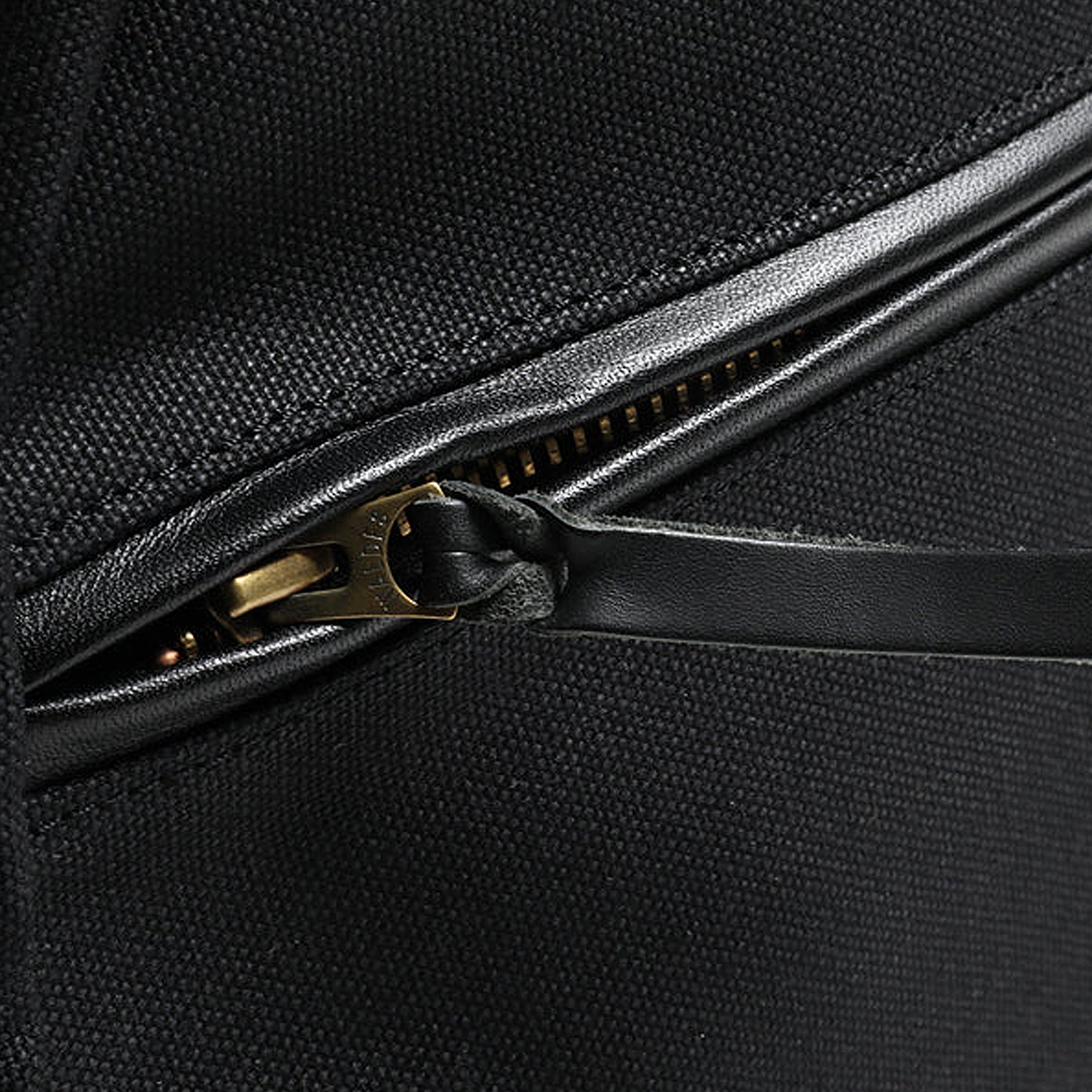 Trophy Clothing - Road Trip Bag - Medium - Black
